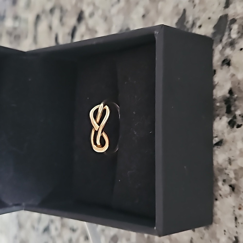 Zales knot ring 14k